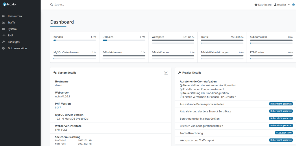Screenshot des Dashboards der Froxlor Demo Oberfläche. webgo setzt zur Serververwaltung auf Froxlor. Die Open-Source-Source Lösung Froxlor zur Verwaltung Ihres Servers ist einfach in seiner Bedienung und bietet dennoch eine umfassende Funktionalität. Im Gegensatz zu cPanel, unterstütz Froxlor die selben Servertypen wie Plesk. Nämlich neben Apache, auch NGINX und sogar Lighttpd.